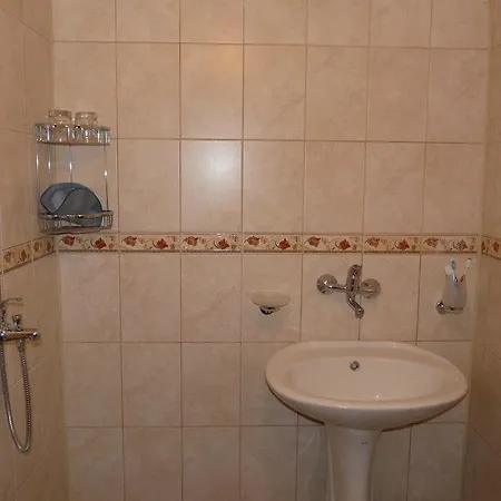 Staroto Shkolo House - For Guests Szabotkovci