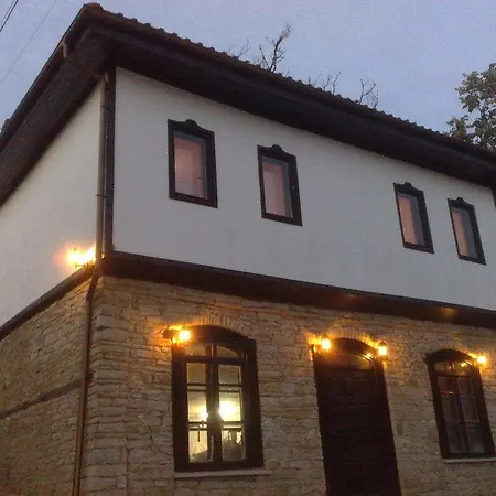 Vendégház Staroto Shkolo House - For Guests *