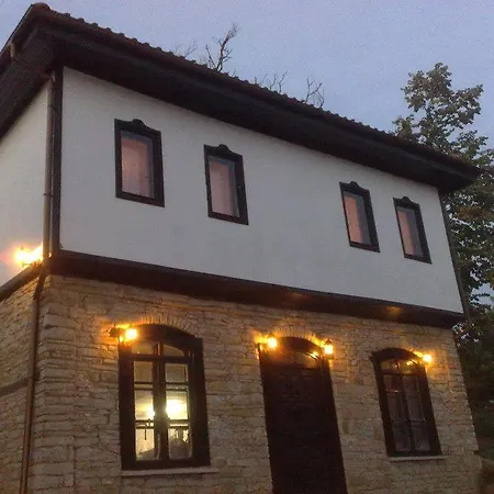 Vendégház Staroto Shkolo House - For Guests